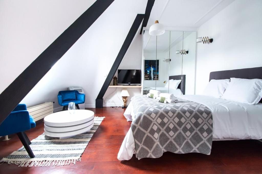 Cia - Avenue Hoche Appartement *